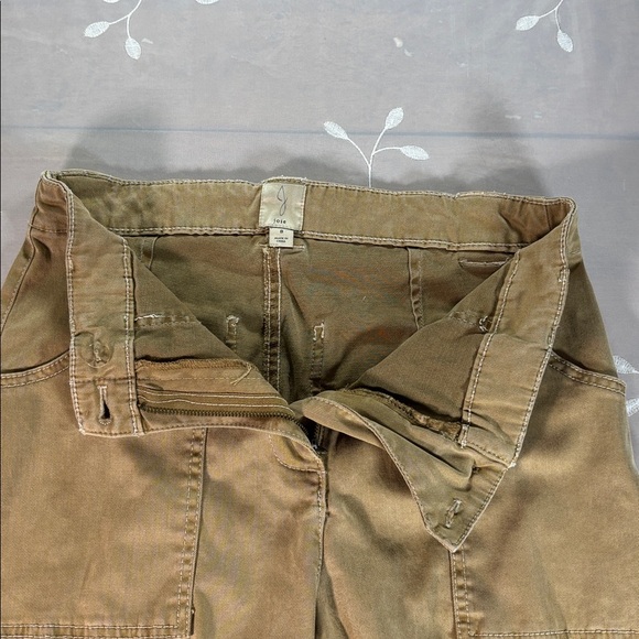 Joie Light Brown Cargo Pants Woman Size 8 Flexible Fabric Wide Legs - Picture 10 of 15